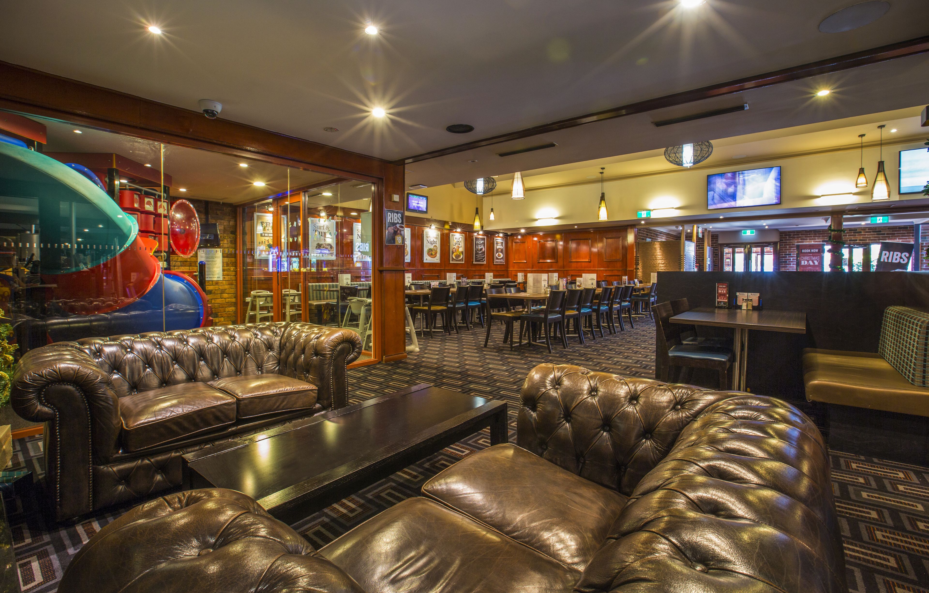 Foto - Nightcap at Blue Cattle Dog Hotel