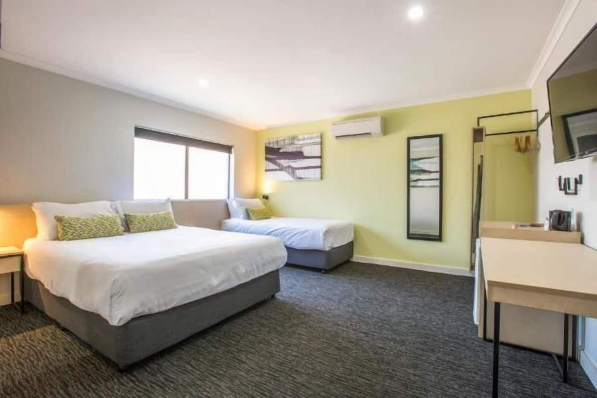 Desk, iron/ironing board, free WiFi, bed sheets