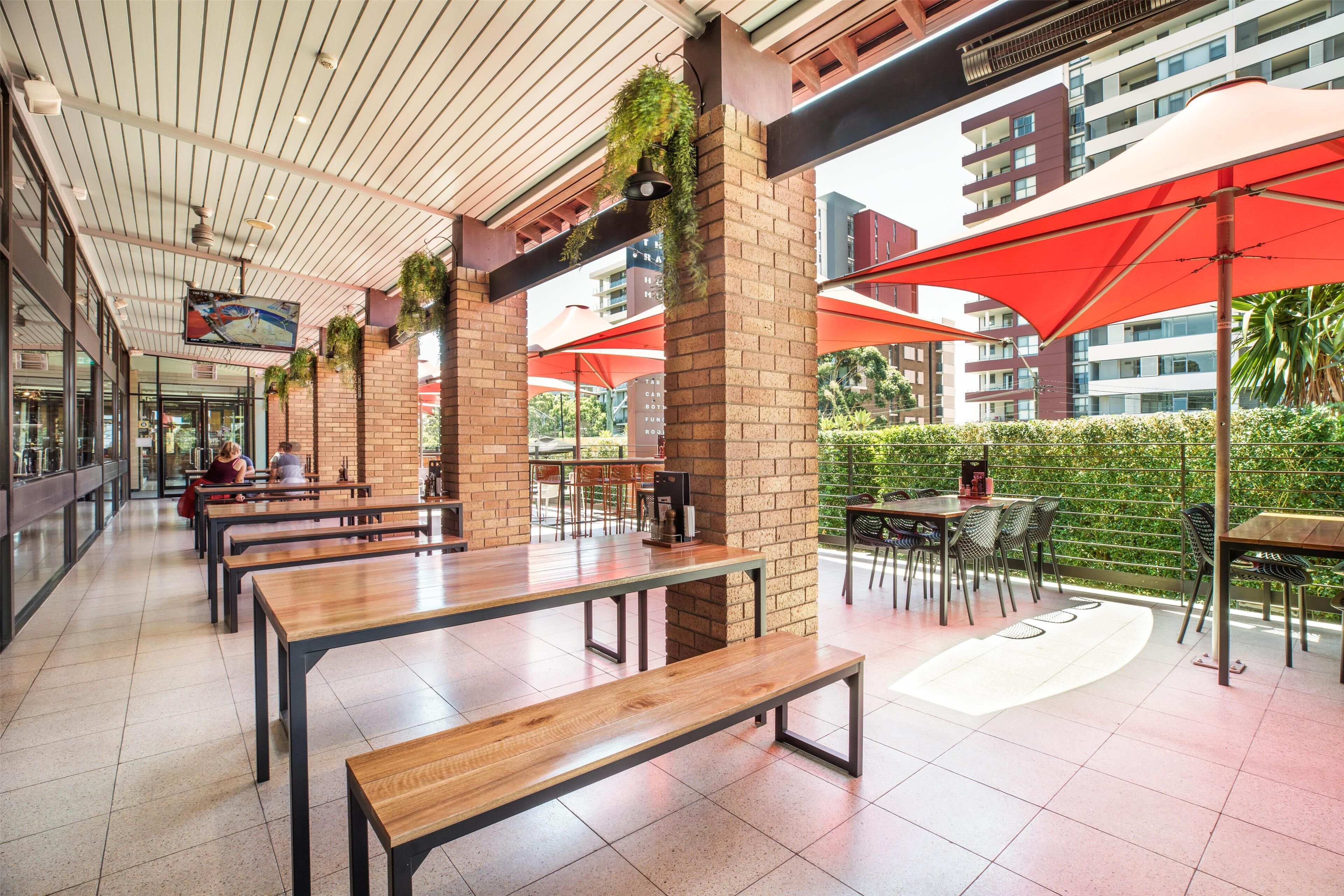 Foto - Nightcap at the Ranch Hotel