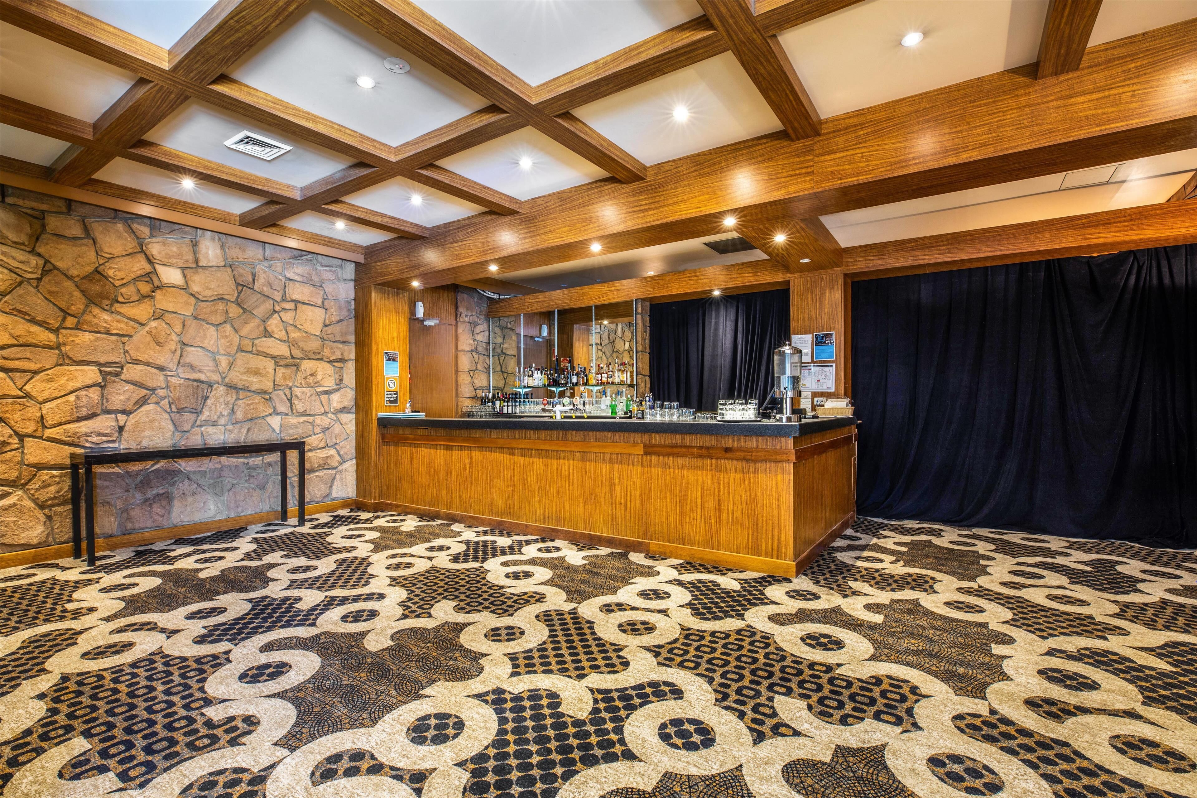 Foto - Nightcap at the Ranch Hotel