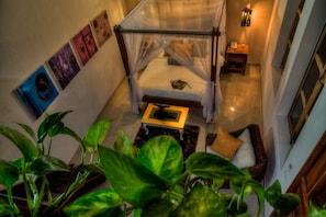 Egyptian cotton sheets, premium bedding, minibar, in-room safe