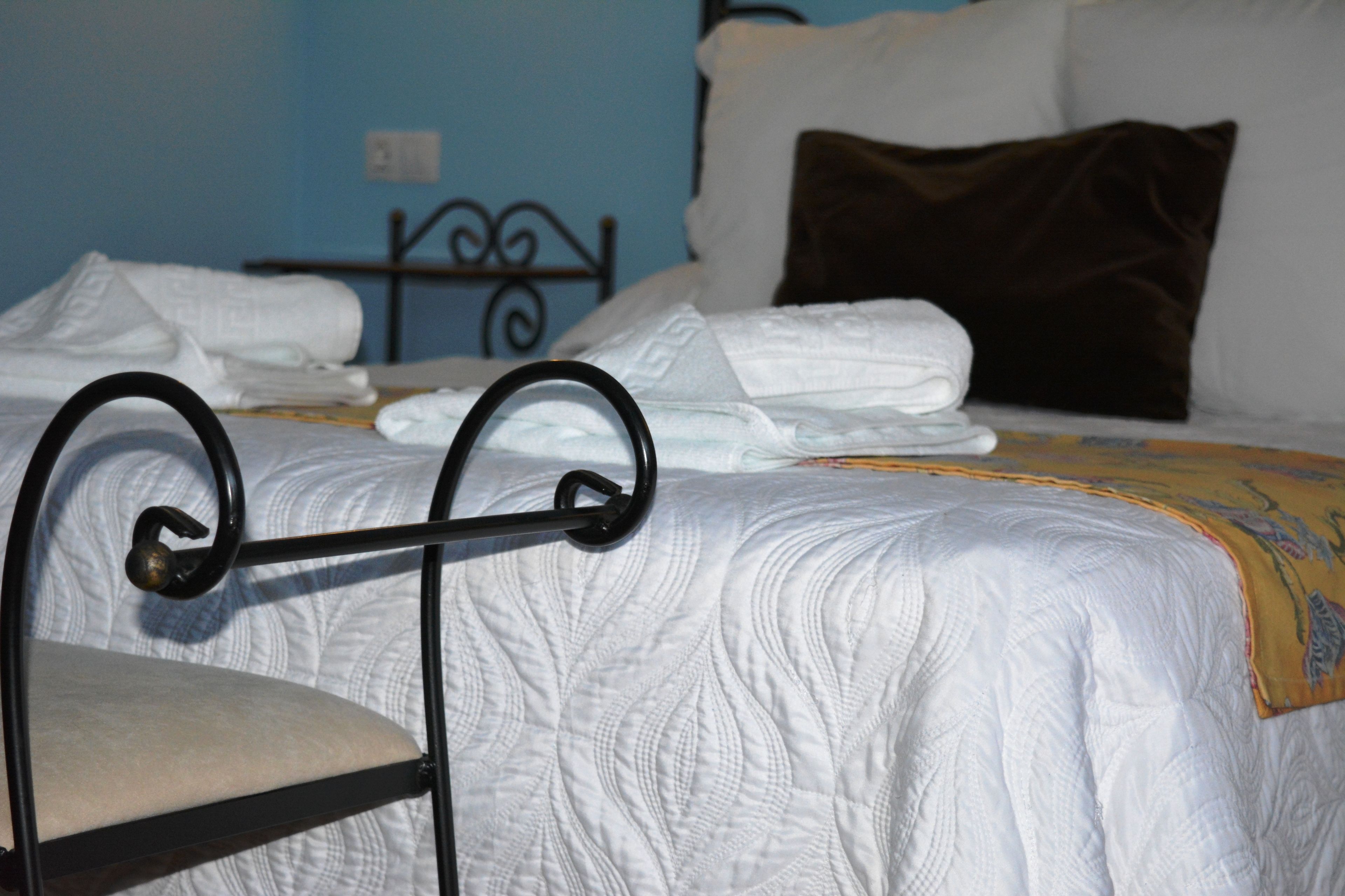 double room | premium bedding, minibar, in-room safe, desk
