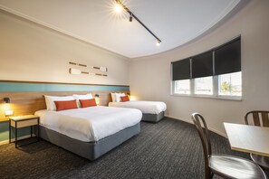 Monolocale, letti multipli | Una scrivania, ferro/asse da stiro, Wi-Fi gratuito, lenzuola