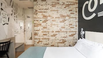 Twin Room | Hypo-allergenic bedding, minibar, in-room safe, individually decorated