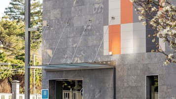 Façade de lâhĂ©bergement