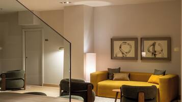 Coin salon dans le hall