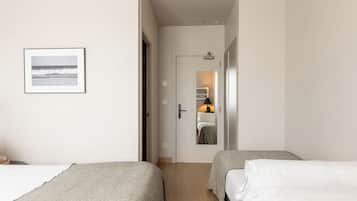 Literie hypoallergénique, minibar, coffres-forts dans les chambres