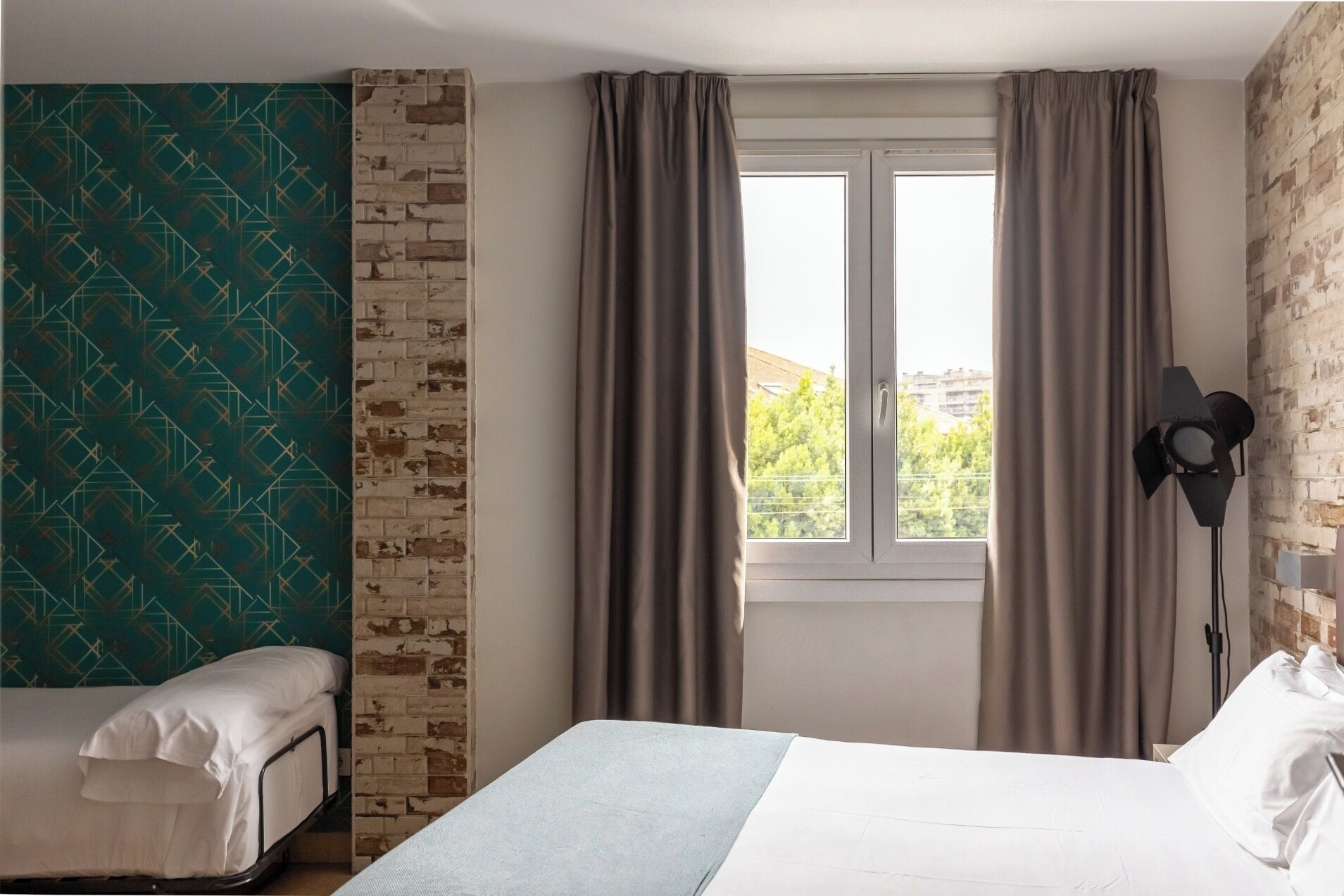 triple room | 1 bedroom, hypo-allergenic bedding, minibar, in-room safe