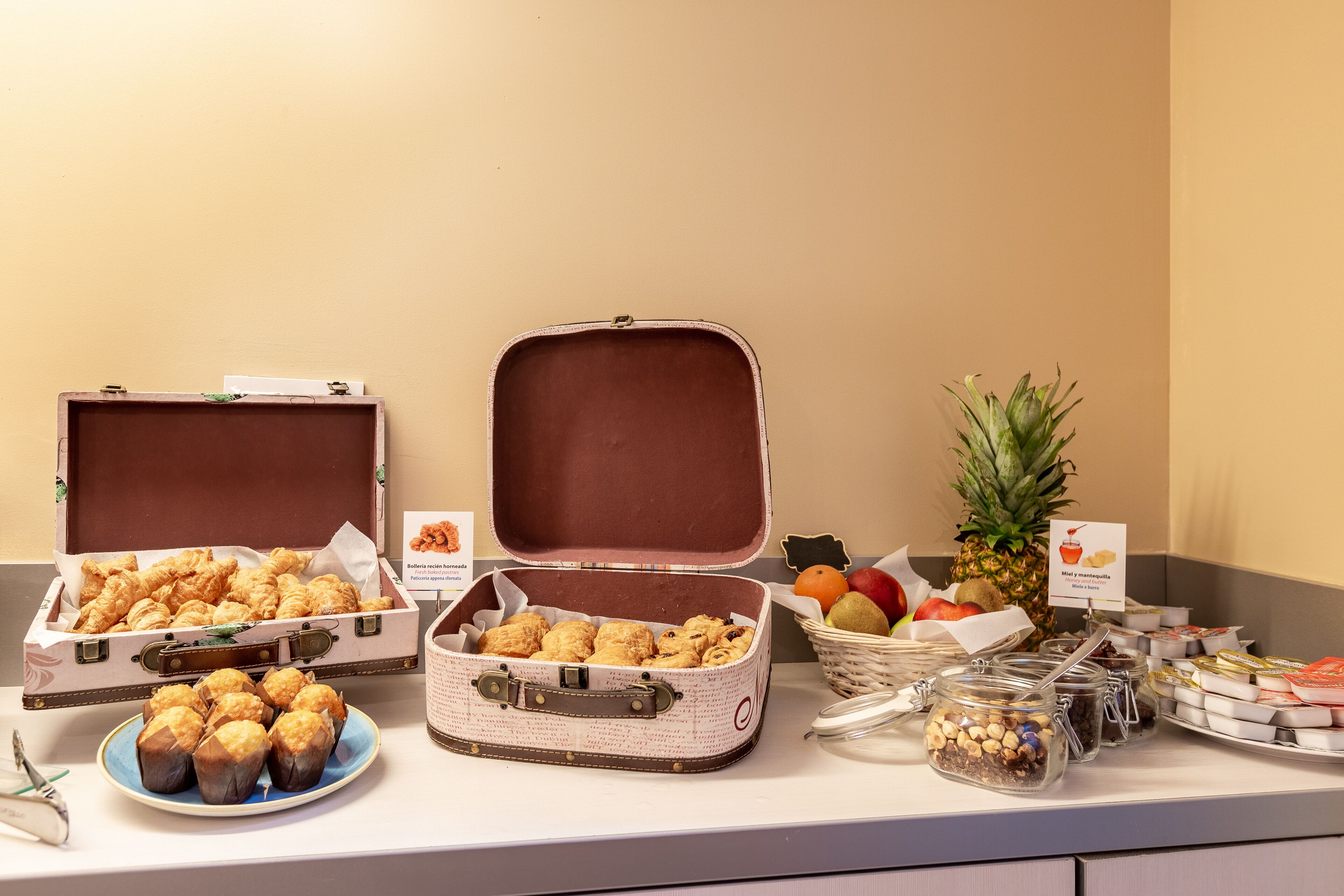 daily buffet breakfast (eur 11.50 per person)