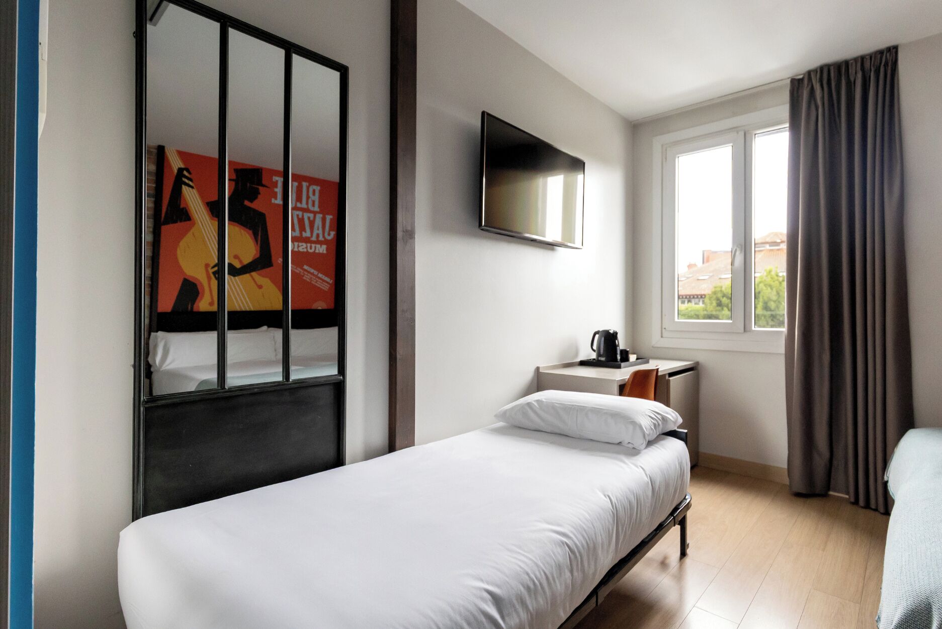 triple room | 1 bedroom, hypo-allergenic bedding, minibar, in-room safe