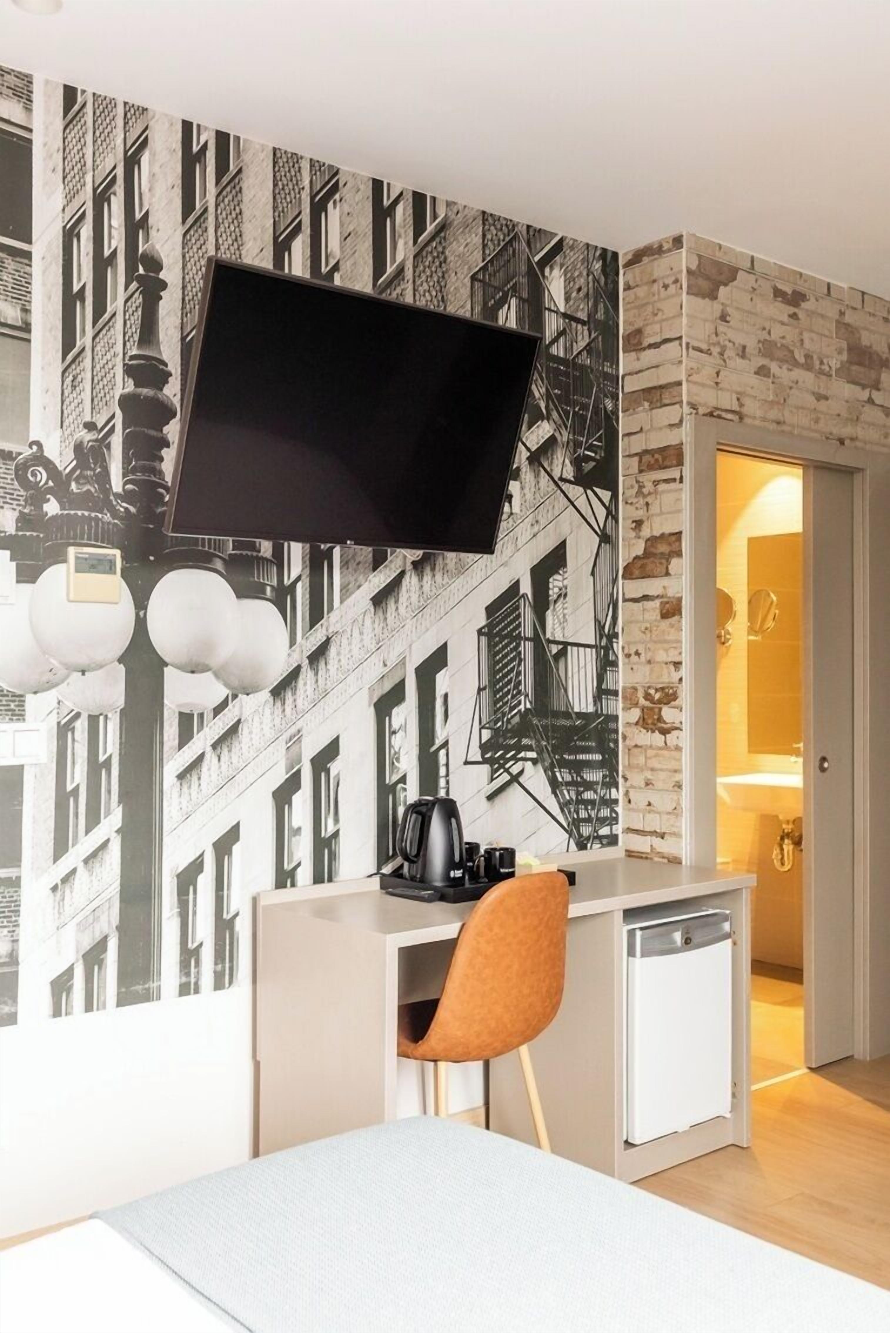 triple room | 1 bedroom, hypo-allergenic bedding, minibar, in-room safe