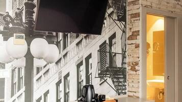 Triple Room | Hypo-allergenic bedding, minibar, in-room safe, individually decorated