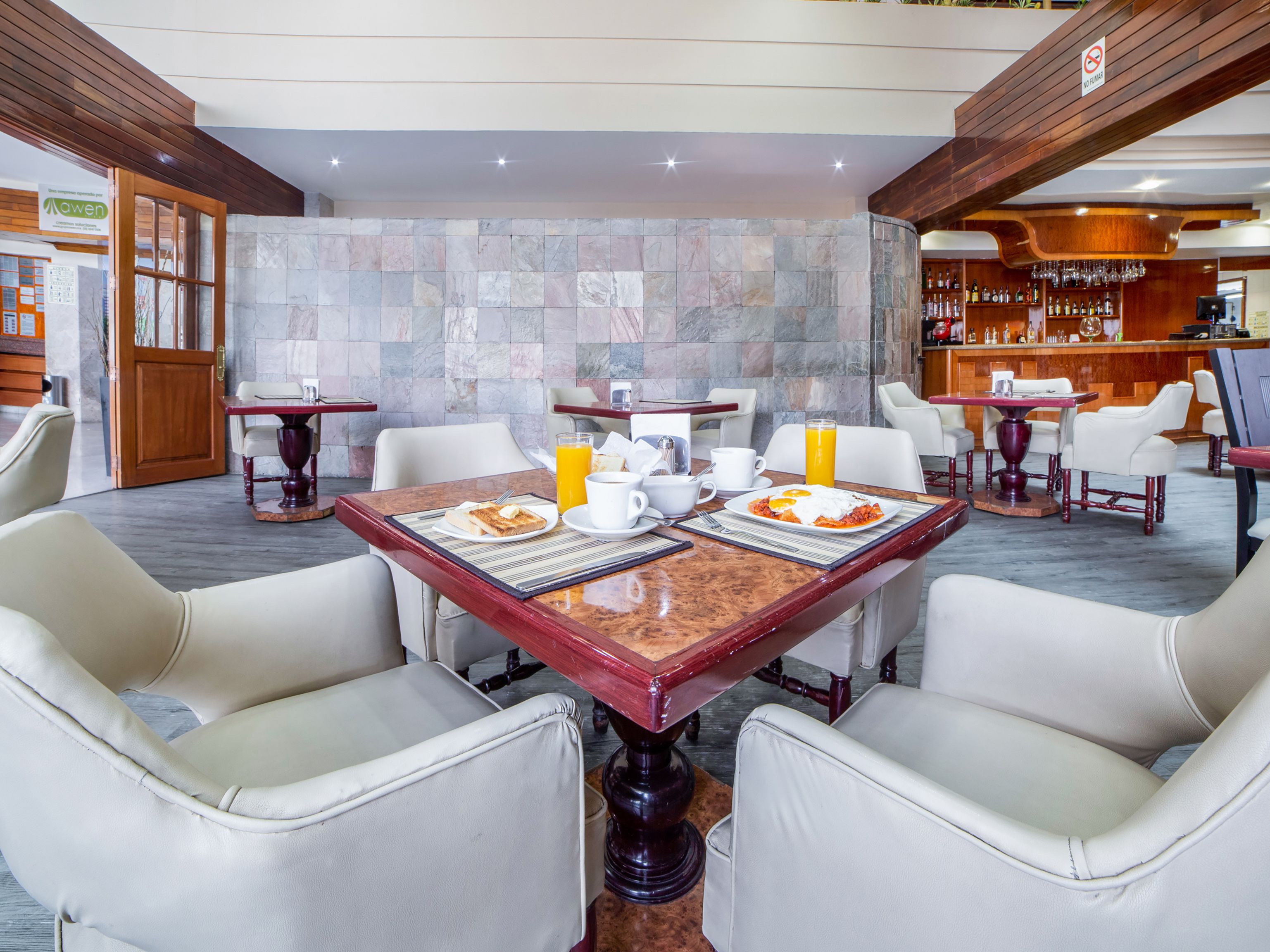 Breakfast, lunch, dinner served; international cuisine 