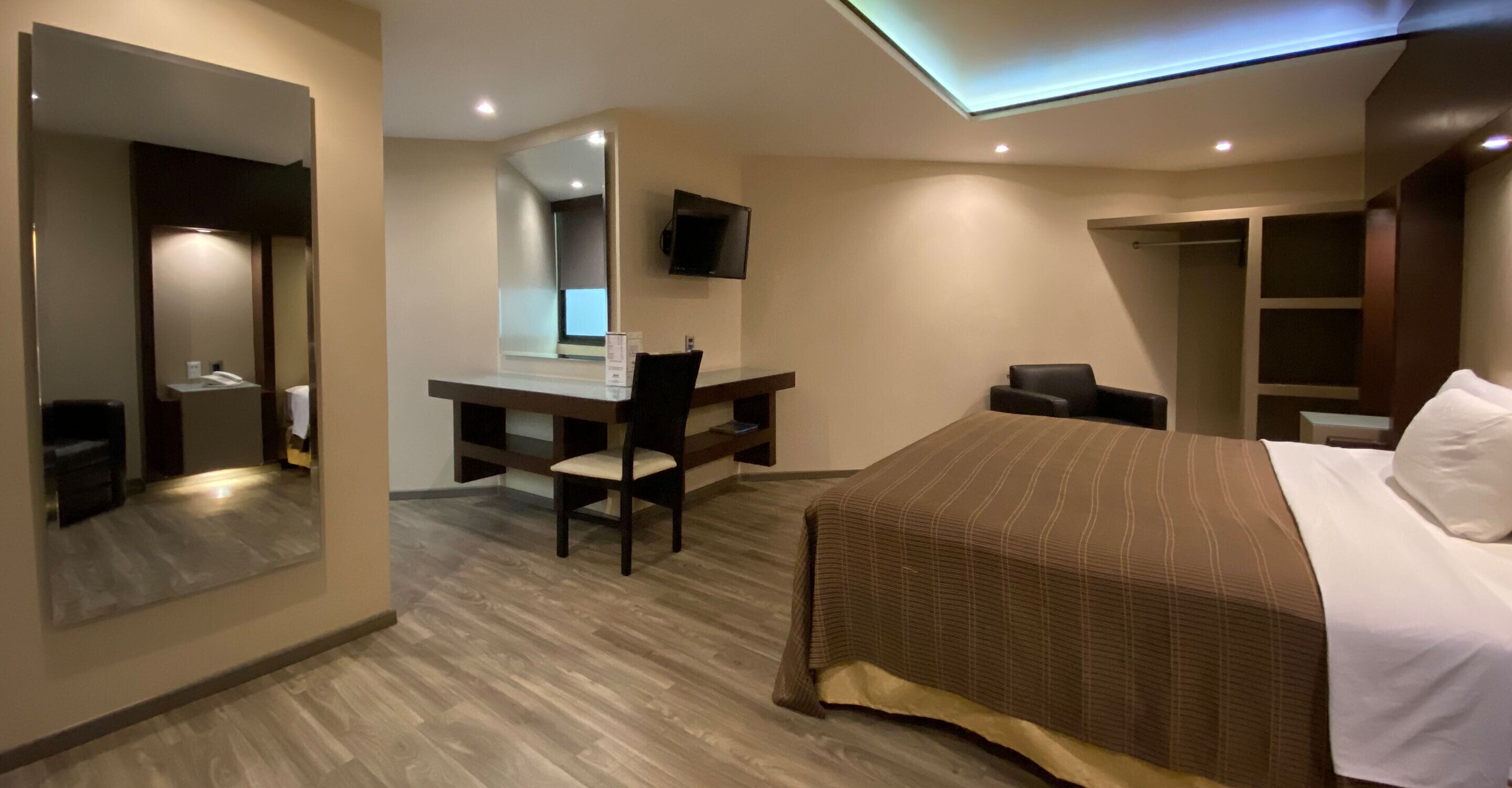 Wifi gratis y ropa de cama 
