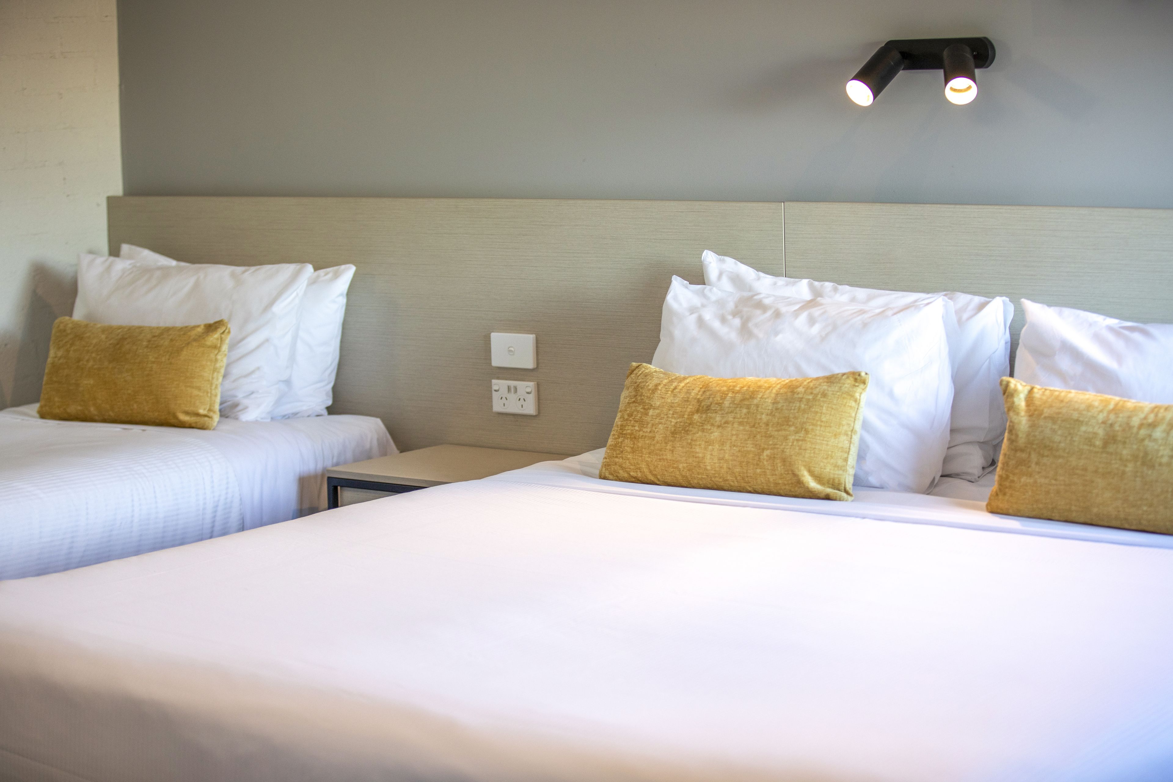 studio king & extra bed | desk, iron/ironing board, free wifi, bed sheets