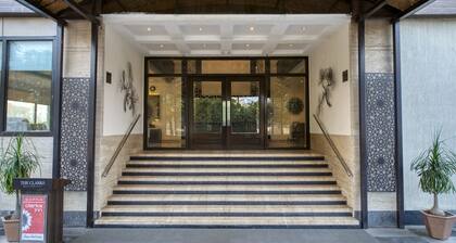 Sapna Clarks Inn