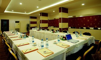 Toplantı salonu/imkânları