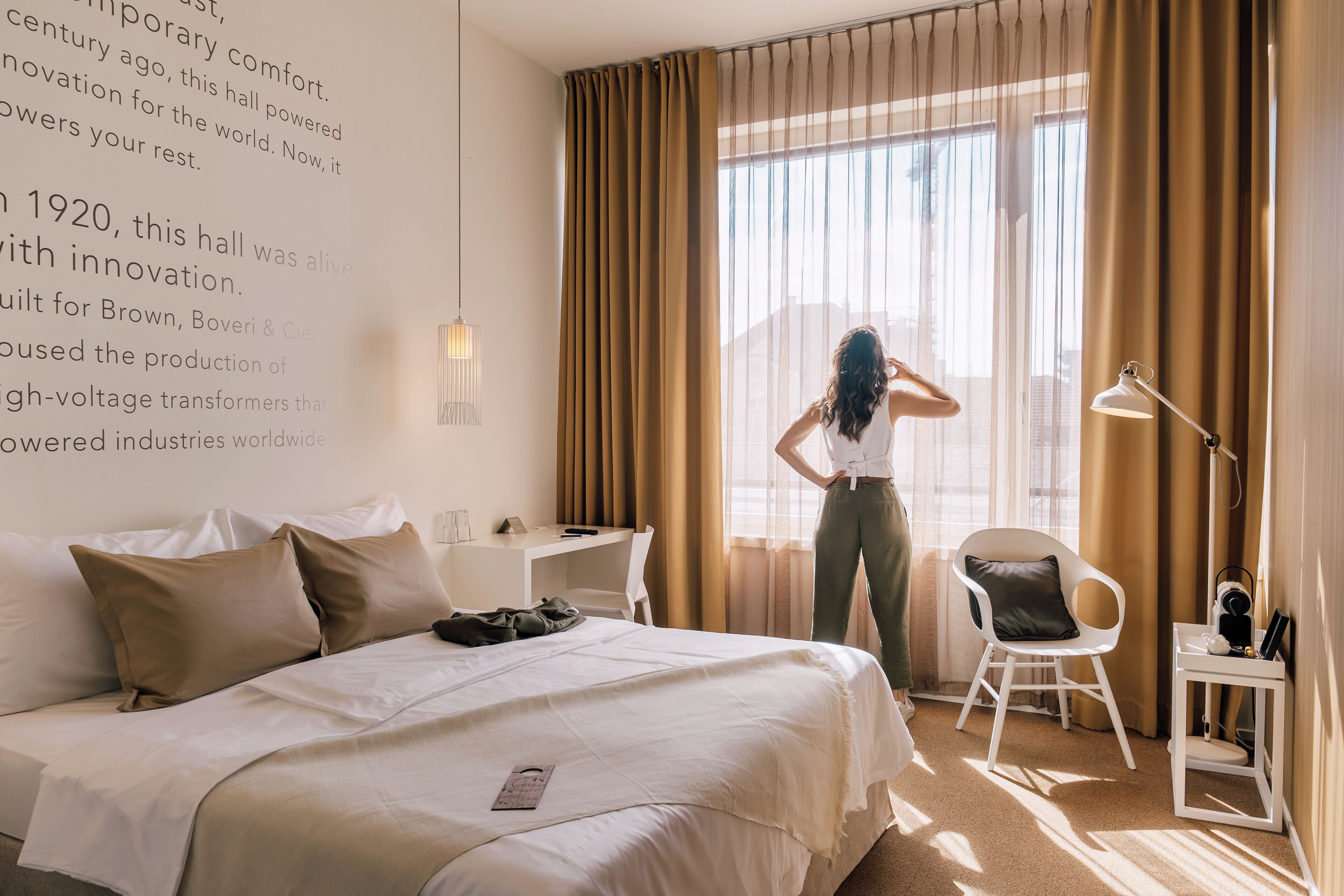 Allergikerbettwaren, Zimmersafe, Schreibtisch, Verdunkelungsvorhänge