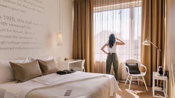 Literie hypoallergénique, coffres-forts dans les chambres, bureau