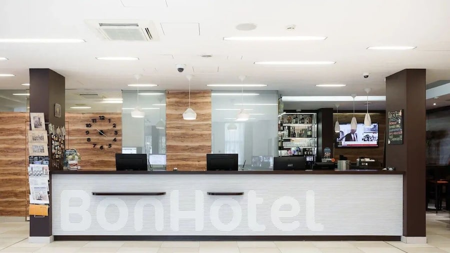 Bonhotel