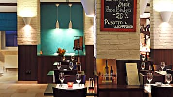 Breakfast served, local and international cuisine, al fresco dining