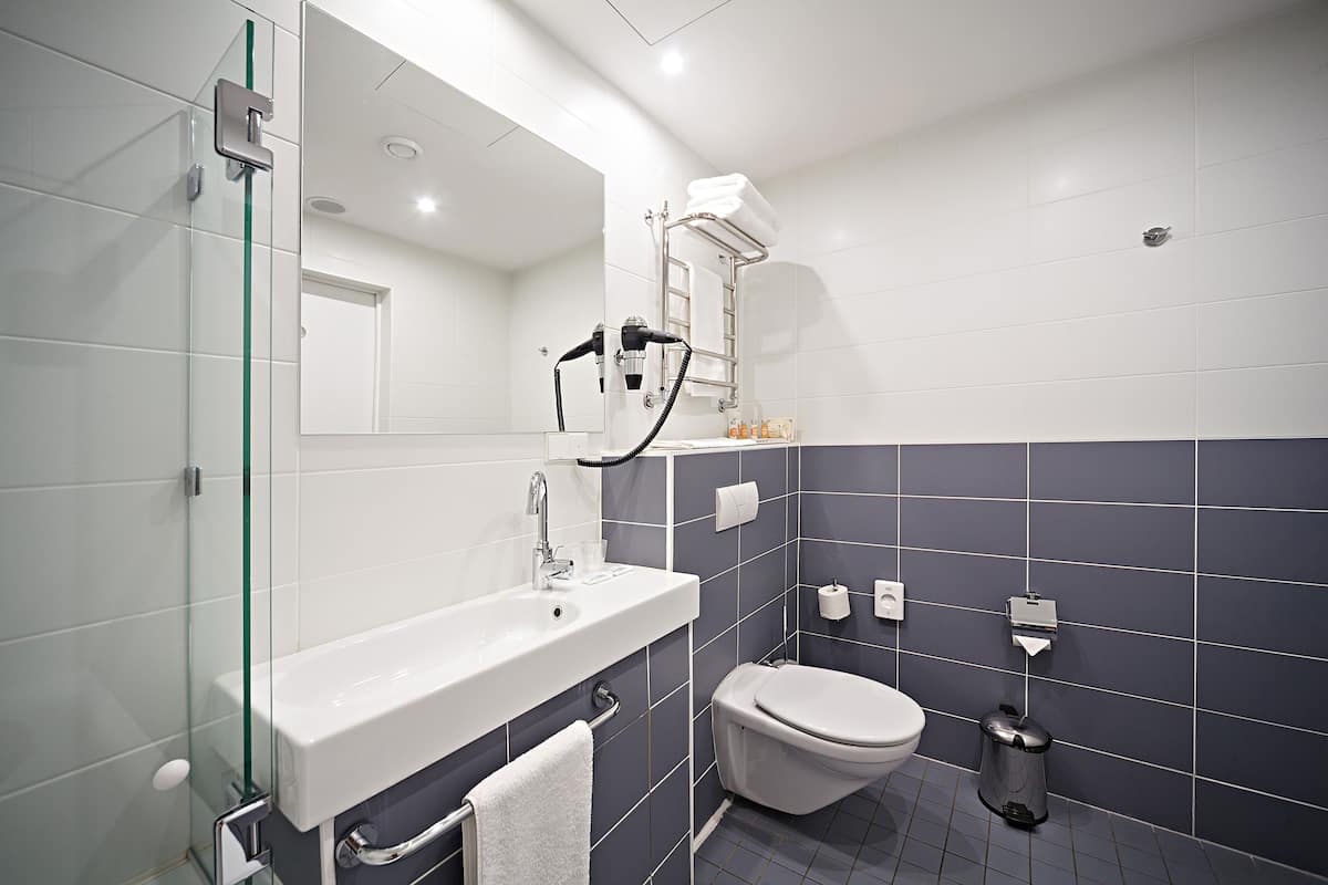 studio | bathroom | free toiletries, hair dryer, towels, soap
