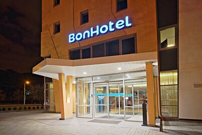 Bonhotel