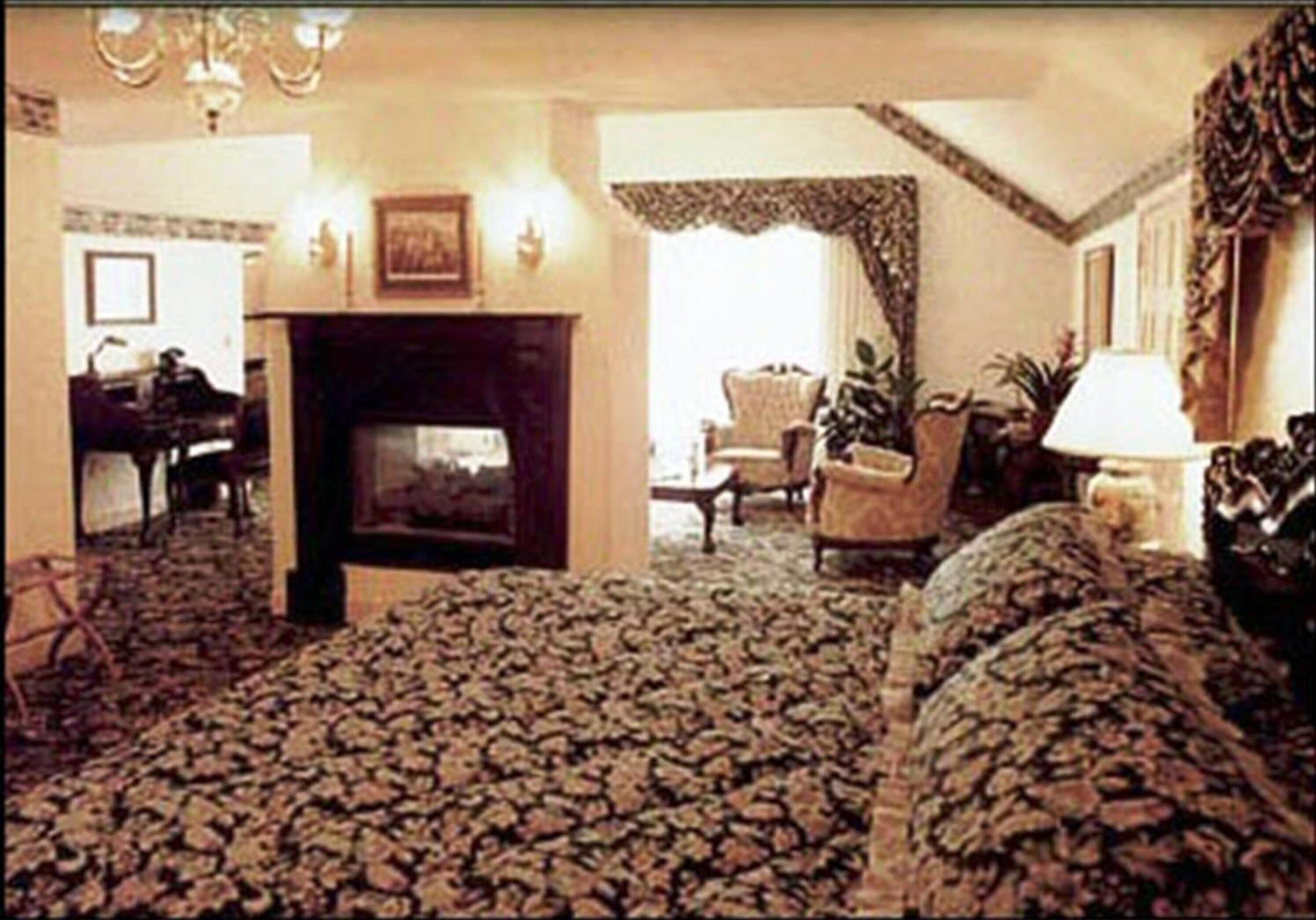 desk, iron/ironing board, free cots/infant beds, bed sheets