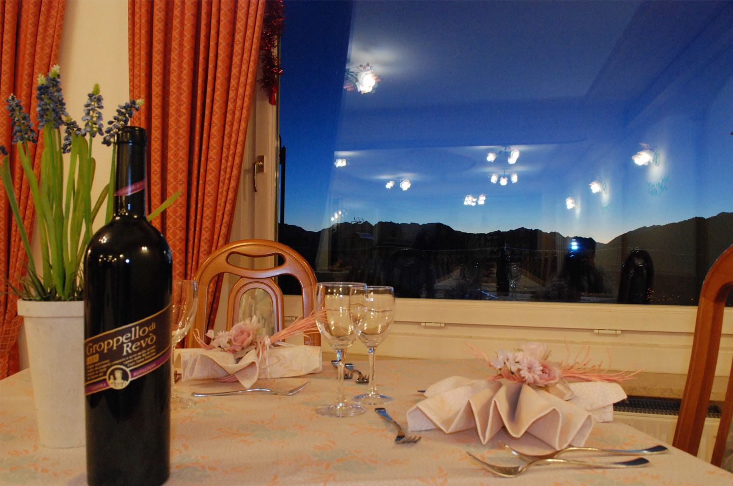 lunch and dinner served, local cuisine