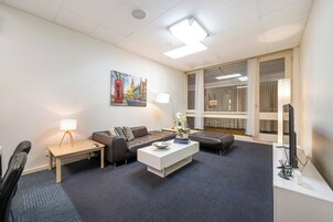 基础公寓 | 高档床上用品、客房内保险箱、隔音、熨斗/熨衣板