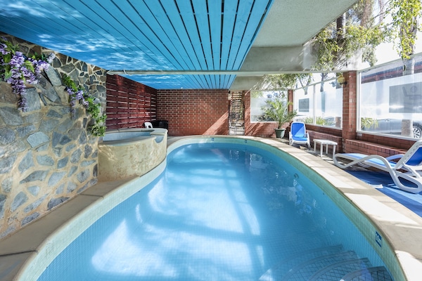 Indoor pool, outdoor pool