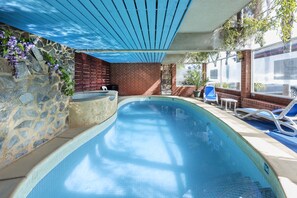 Indoor pool, outdoor pool - Adelaide Granada Motor Inn (Glenunga)