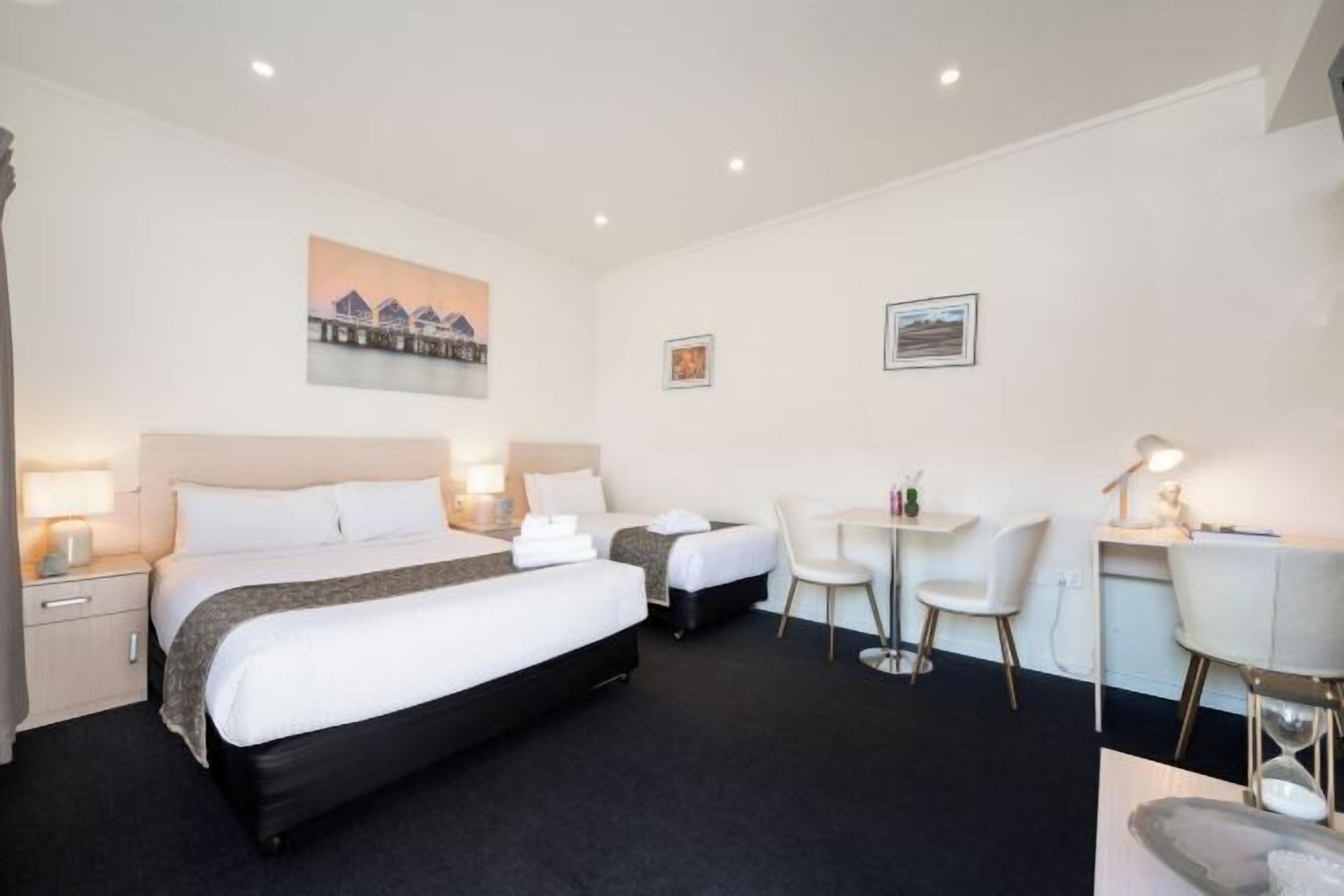 Ropa de cama de alta calidad, caja fuerte, sistema de insonorización