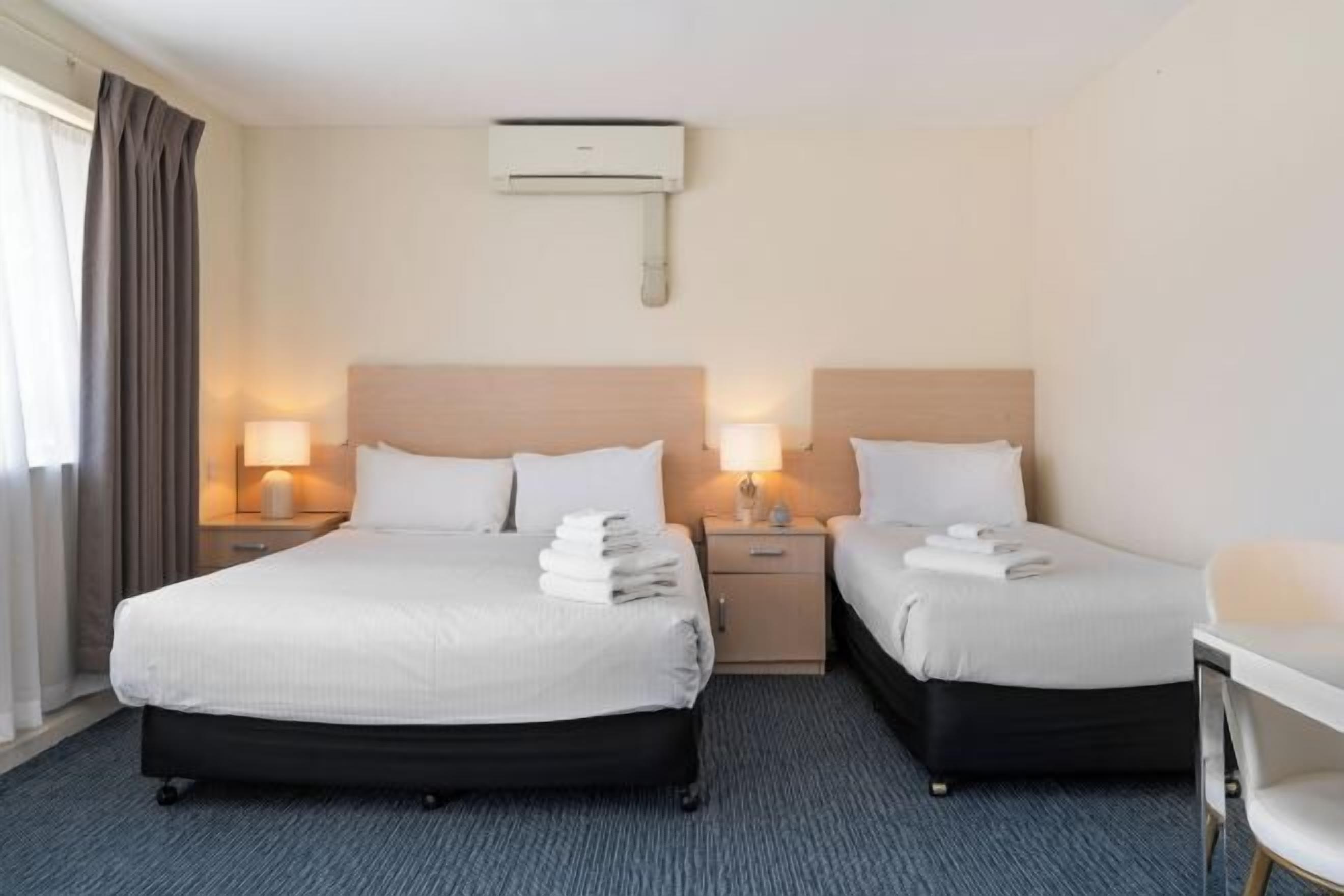 Ropa de cama de alta calidad, caja fuerte, sistema de insonorización