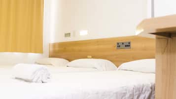 Quarto triplo | Wi-Fi de cortesia, roupa de cama