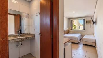 Executive Triple Room | Free WiFi, bed sheets