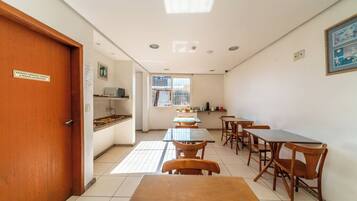 Free daily breakfast