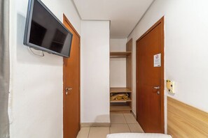 Standard Single Room | Free WiFi, bed sheets - Hotel Minuano Home (Porto Alegre)