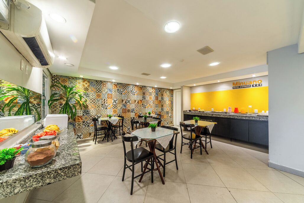 Desayuno continental incluido todos los días 