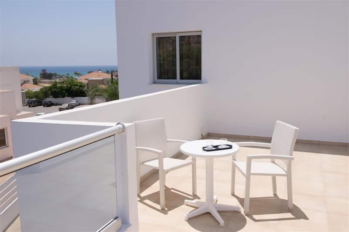 Superior Room | Balcony
