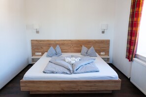 Superior Double Room | Individually furnished, free WiFi, bed sheets