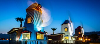 Olleh Windmill Pension & Guesthouse - Hostel