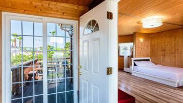 Villa (Windmills) | Blackout drapes, free WiFi