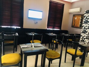 Dining - TOC Hotel (Lekki)