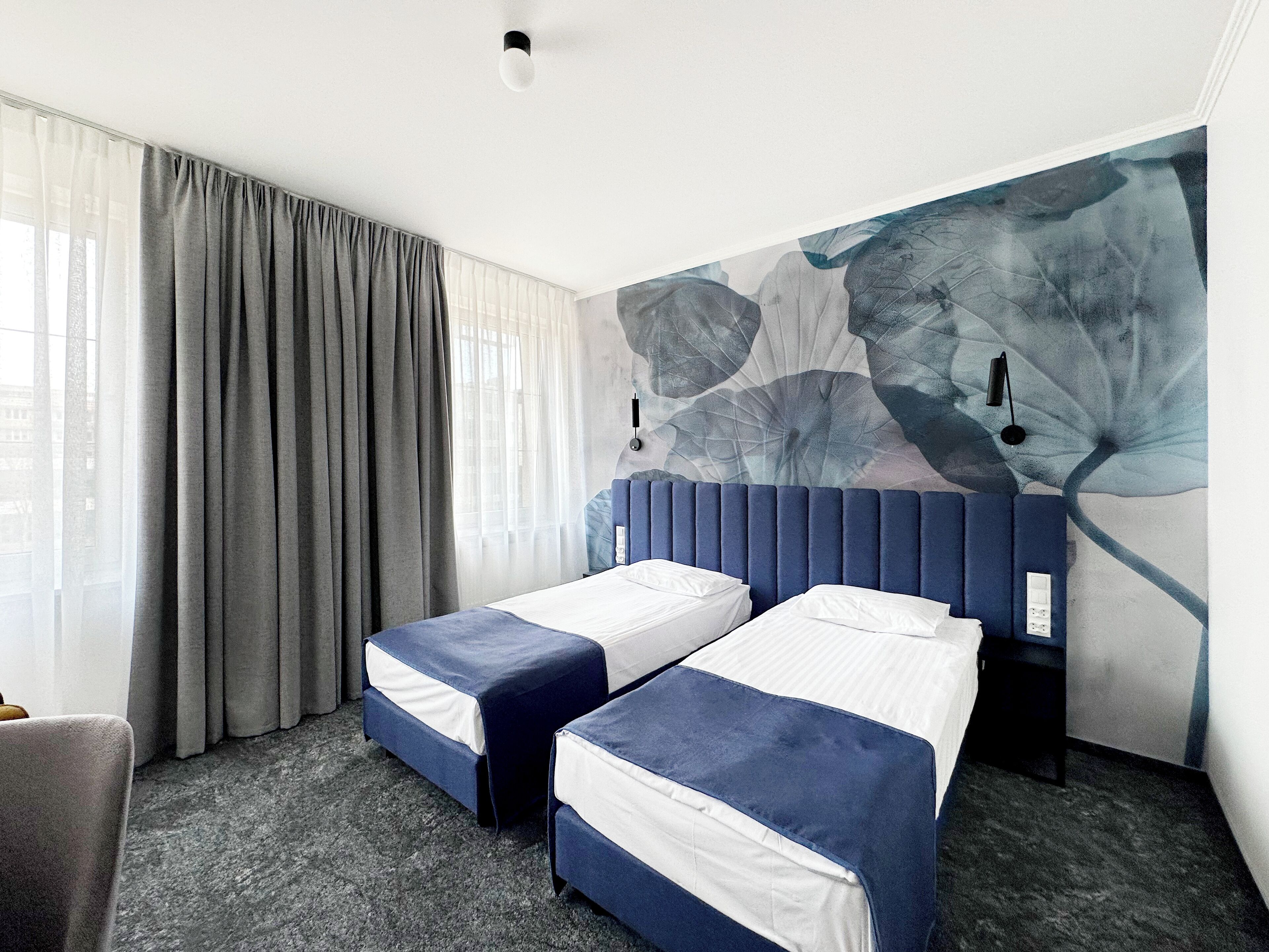 Premium Double or Twin Room | Desk, soundproofing, iron/ironing board, free WiFi