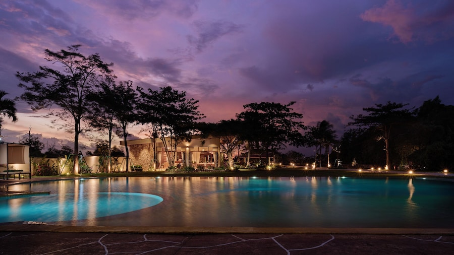 Samanea Beach Resort & Spa