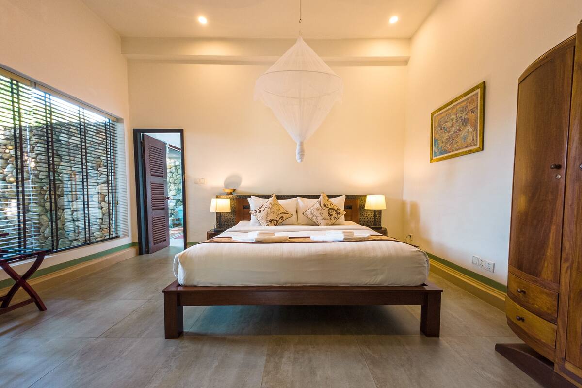 1 bedroom, premium bedding, Select Comfort beds, minibar