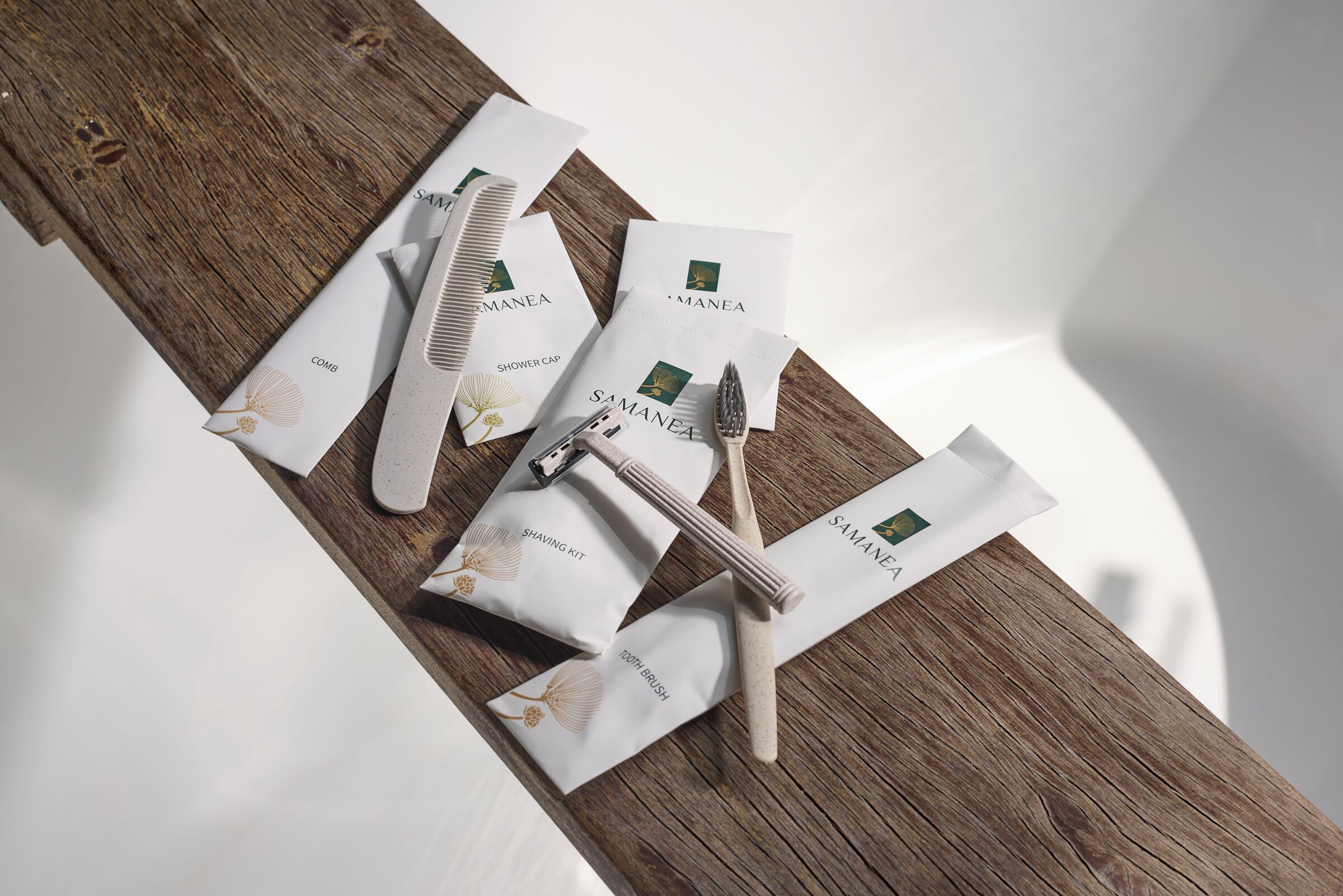 separate bathtub and shower, deep-soaking bathtub, rainfall showerhead