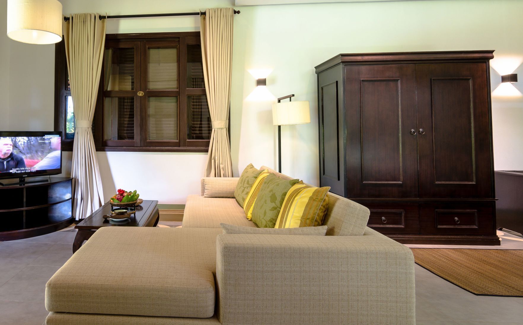 Living area | 32-inch LCD TV with satellite channels, TV, DVD player