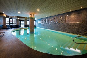 Una piscina techada